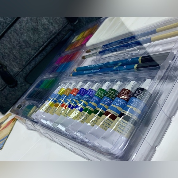 Artist loft sketching & painting kit / set *used* - Picture 6 of 9